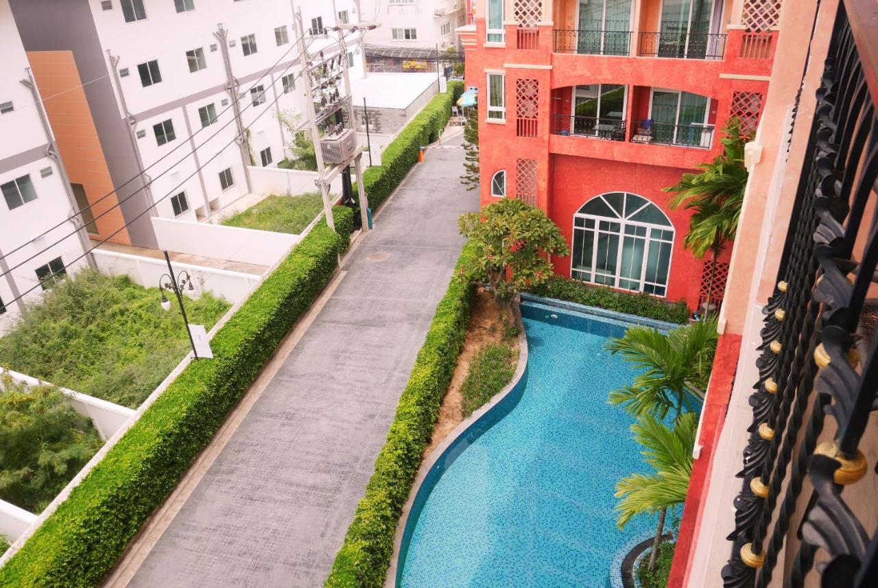 Seven Seas Resort Pattaya & Sofa Bed Praia de Jomtien Exterior foto